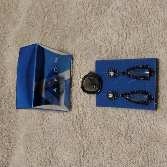 Avon Jewelry - Avon, Vintage 2007, black diamond colored 3 inch pierced earrings and ring.